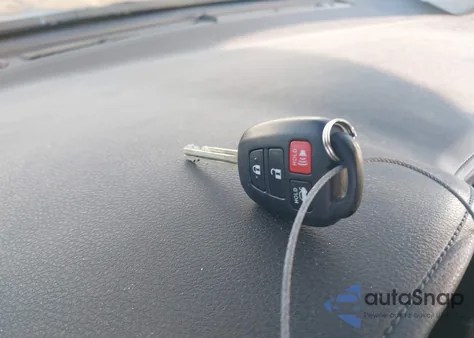 2018 Toyota Corolla Le from USA, damaged, VIN 2T1BURHE5JC076290